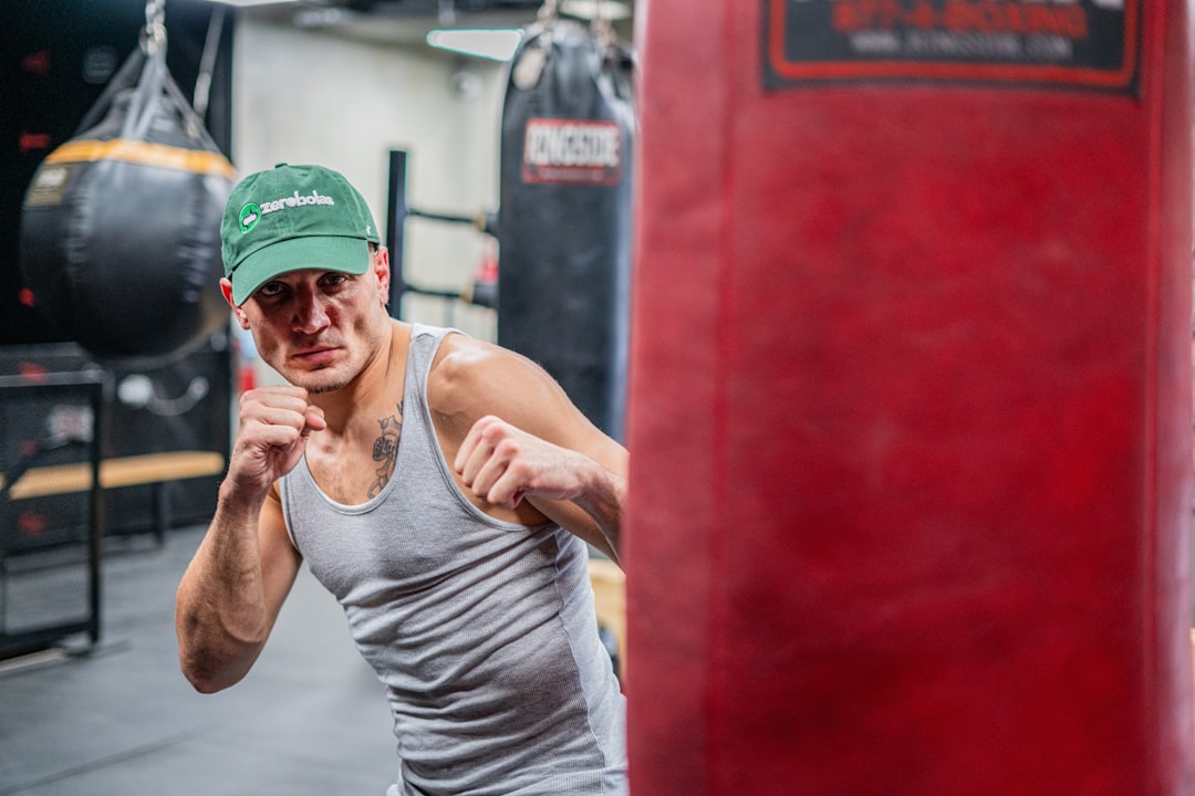 La Importancia del Juego de Pies en el Boxeo y Cómo Mejorarlo