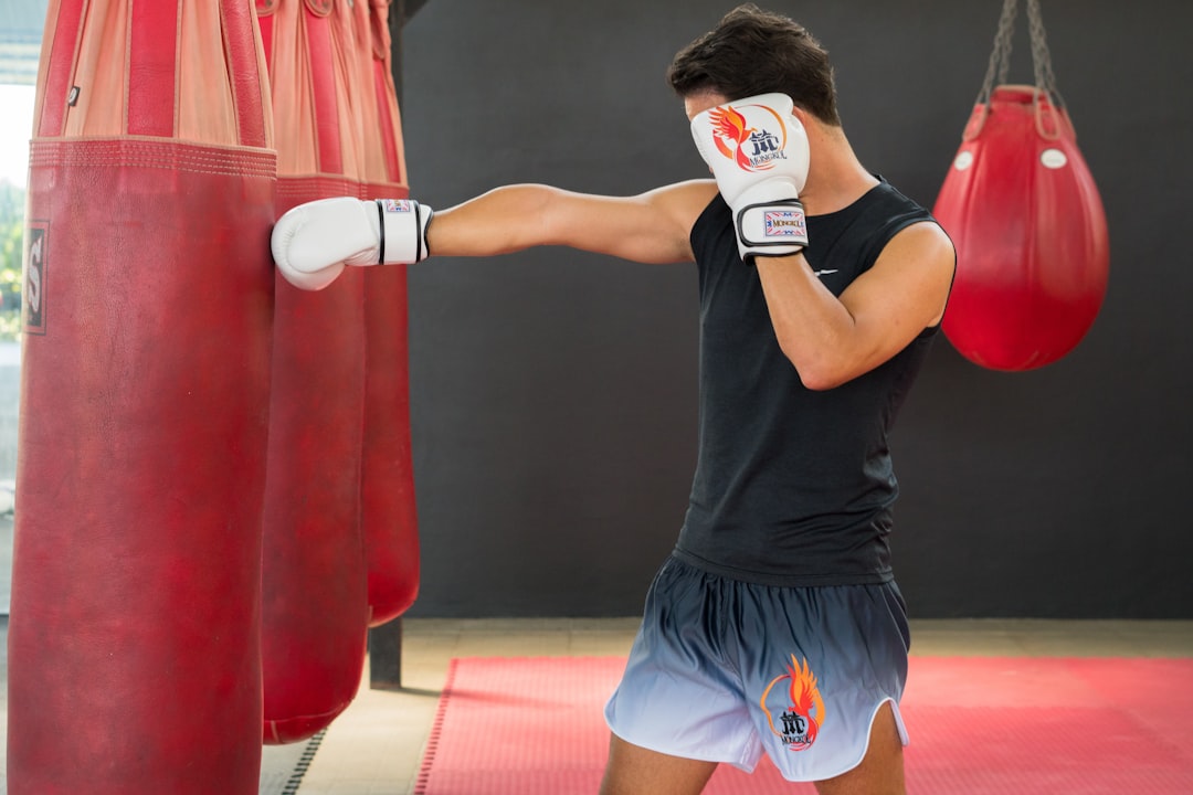 La Importancia del Juego de Pies en el Boxeo y Cómo Mejorarlo